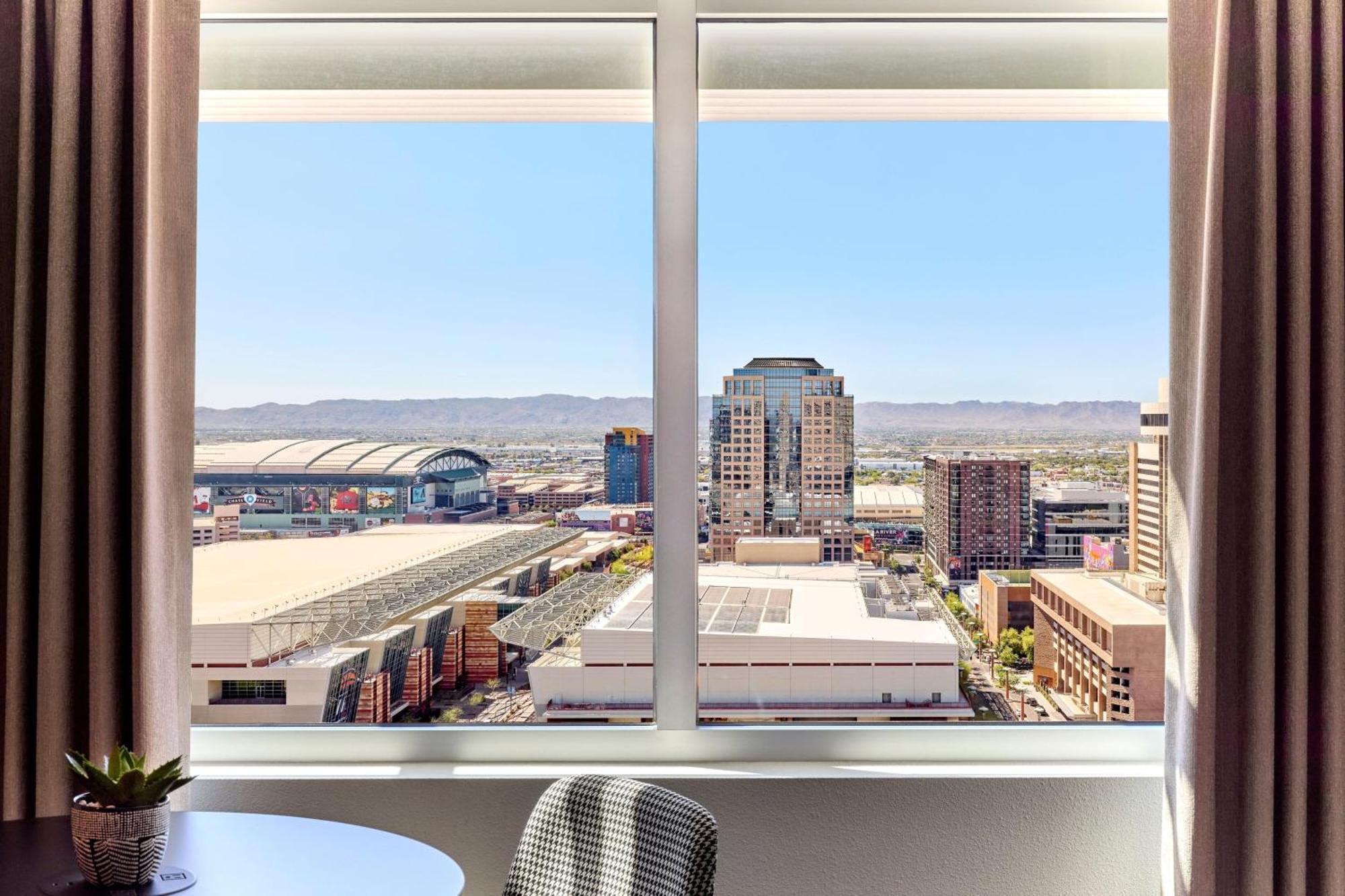 Sheraton Phoenix Downtown Экстерьер фото